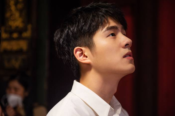 为赈灾低调捐款一百万，走红后回学校沉淀演技，未来可期刘昊然