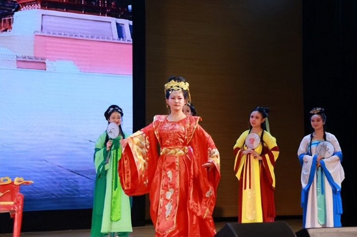 何以驰骋祖国120年！这趟神奇列车，揭开西北大学“强大”奥秘