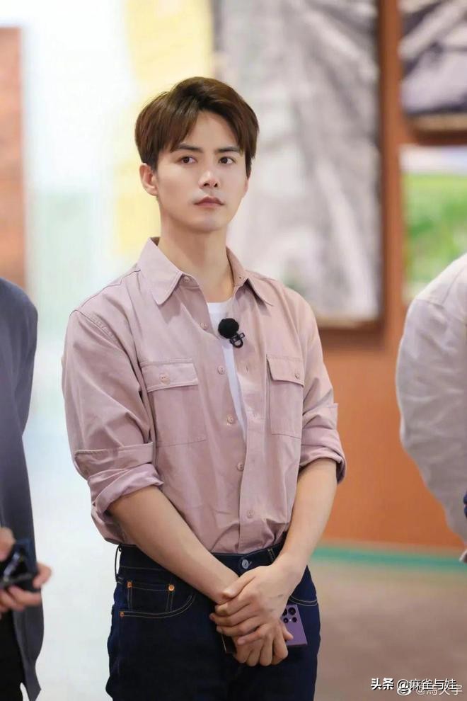 黄晓明不带娃被嘲?金晨再爆姐弟恋?马天宇回归?