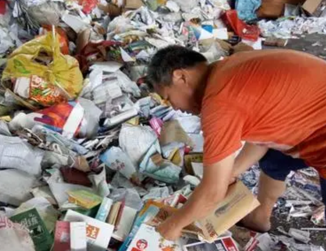 17年前，与瘫痪父亲相依为命，高考763分的广西女孩，现状如何？