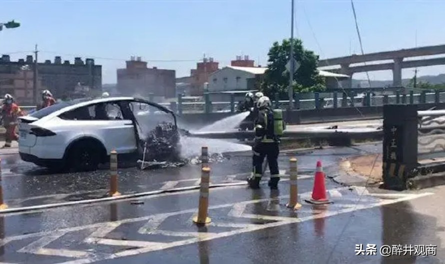 又是特斯拉！林志颖驾车出事故，暴露出电动汽车致命点是什么呢？
