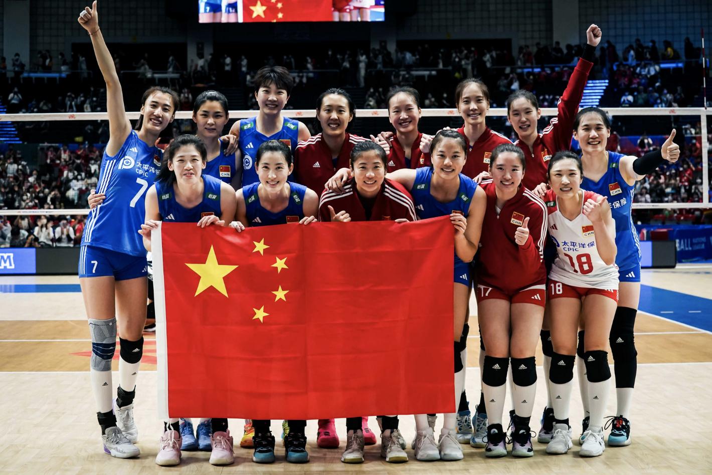 世界女排联赛(最新积分榜！3队提前晋级世联赛总决赛，中国女排还需再赢两场