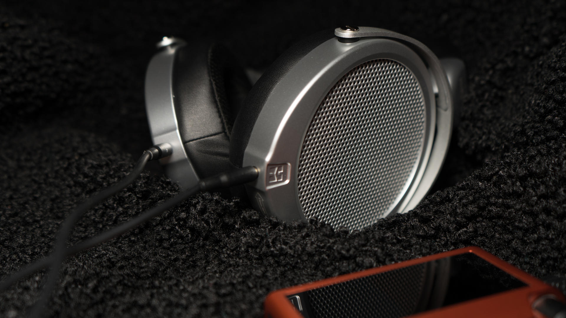 隐形磁体黑科技带来的新体验，HIFIMAN海菲曼DEVA Pro头戴式耳机