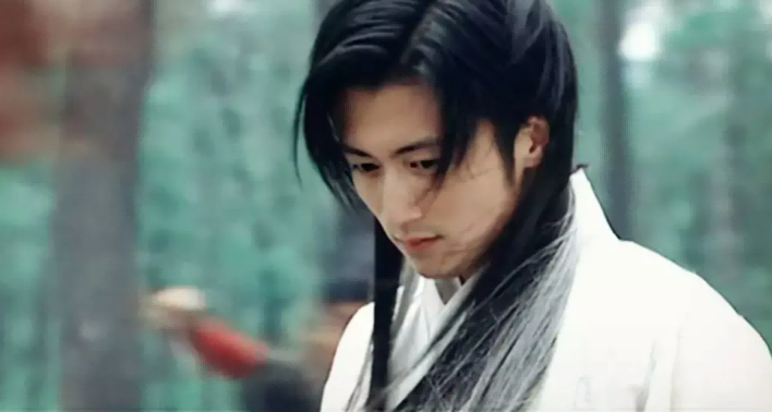 “含胸驼背”别硬演古偶，所谓“玉面小郎君”，还得看这9位明星