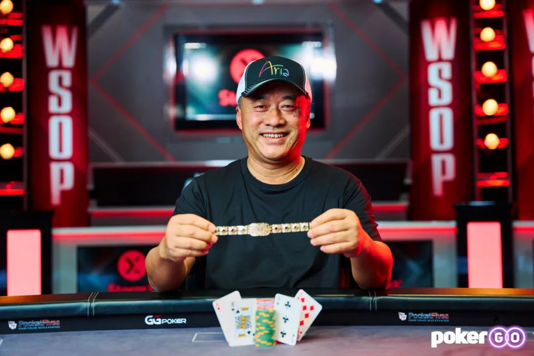 捷報 中國選手li Tong在wsop第19号賽事摘得個人首條金手鍊 天天看點