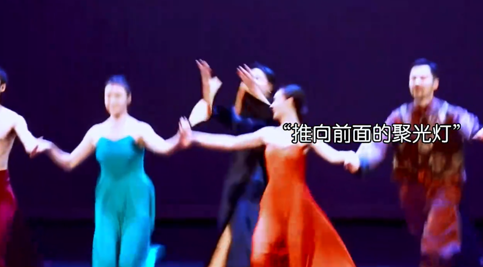 有一种“暖”叫善良，黄晓明救人，岳云鹏挡酒，个个细节见人品