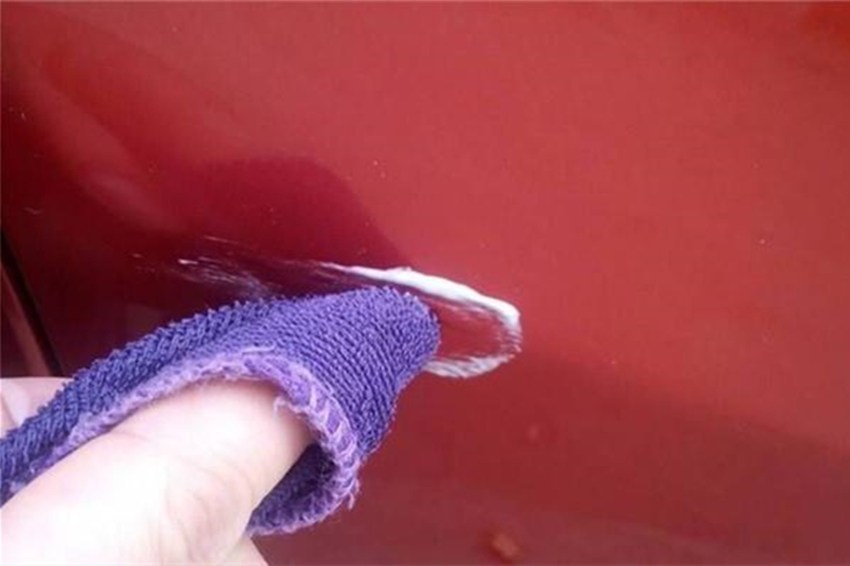 如何有效修復車身上的劃痕？教你5點小技巧，學會少花冤枉錢