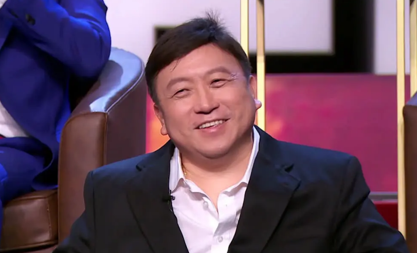 成龙意外受伤，钱小豪获得机遇，拍了部动作大片，影响了一个时代