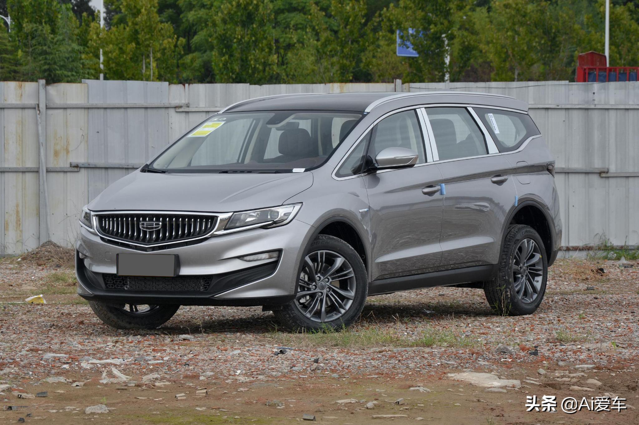 1.3L油耗独立6座设计，自动挡低价家用MPV，实用还好养，嘉际PHEV