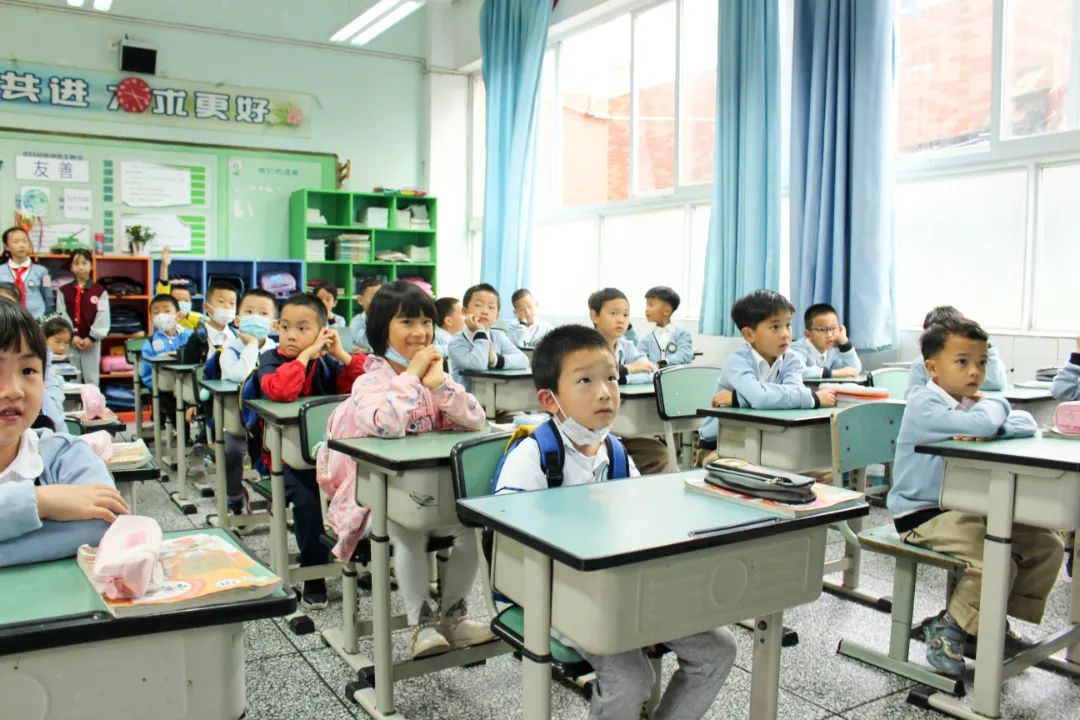 快乐衔接 共赴美好｜华阳实验小学积极认真做好科学幼小衔接活动
