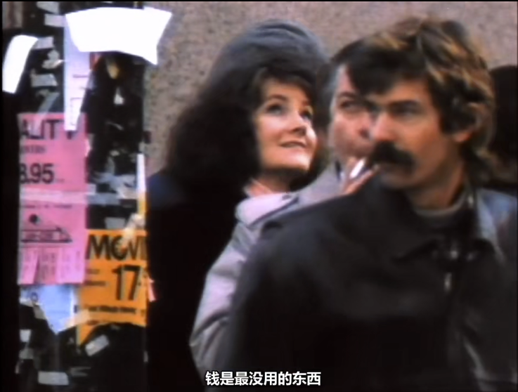老头看到黑丝狂拍，却没人敢白眼！被封街拍之神的他，名震时尚圈