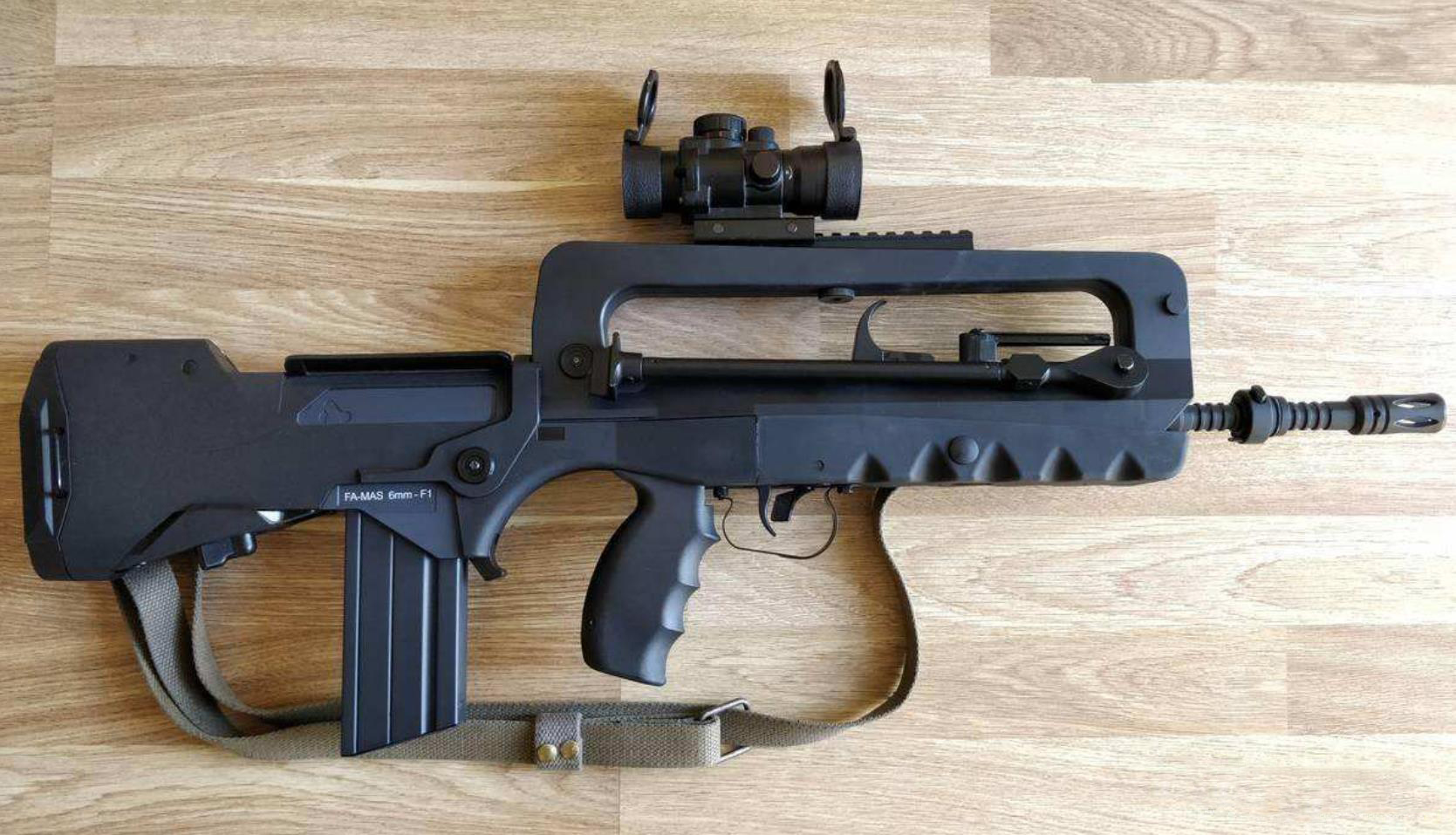 "法国外籍军团"的20种轻武器,配置与正规法军相同