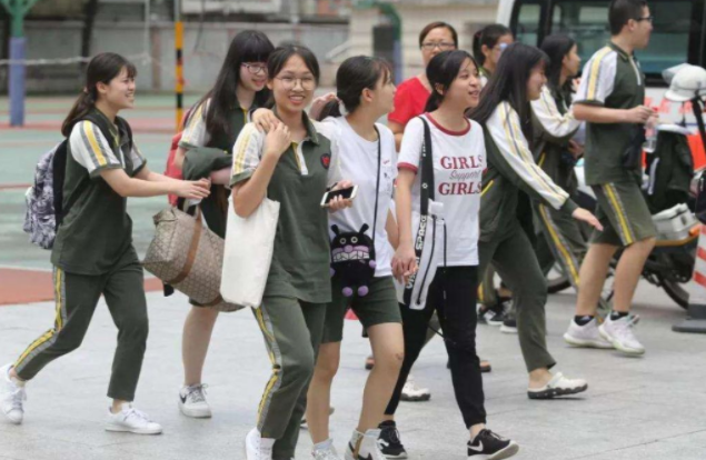 中国内地大学实力排行，清华当仁不让成为榜首，同济大学排名亮眼