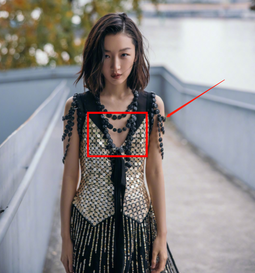 明星瘦过头比胖了更难看？有人排骨胸吓人，有人瘦到没戏拍