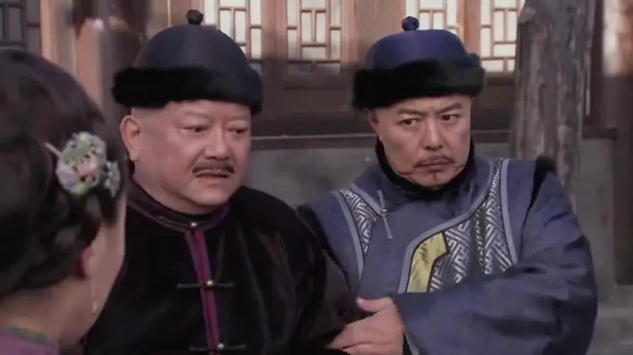 和珅跌倒,嘉庆吃饱,和珅富可敌国,他到底有多少钱?