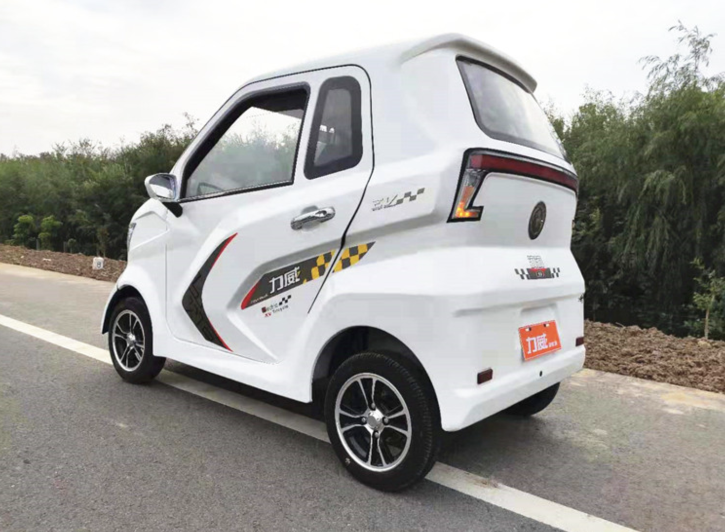 3款品质可靠的低速电动车，续航130公里，功能齐全很好开
