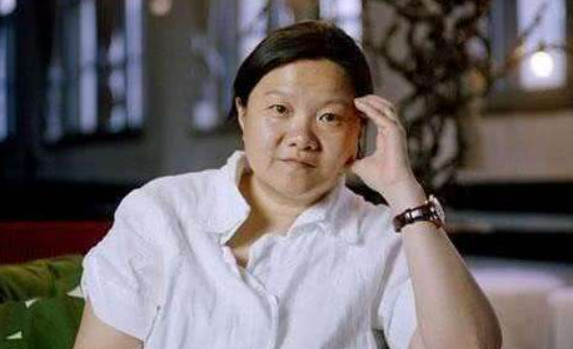 曾力挺章子怡，甩陈凯歌骂王思聪，“名门痞女”洪晃到底什么来头