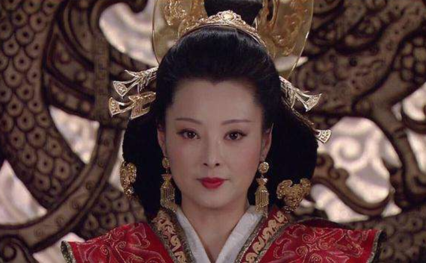 长寿皇后王政君:梦月入怀而生,因王莽篡汉怒摔传国玉玺