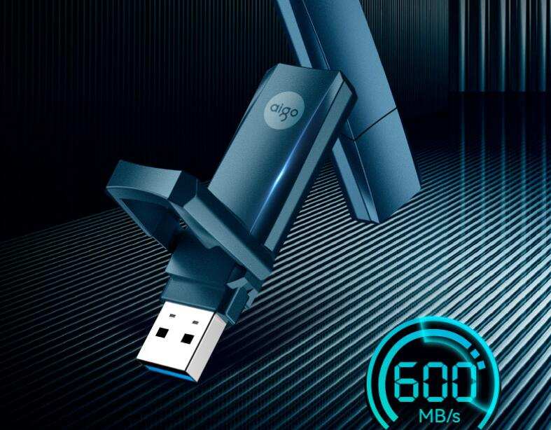 小巧身材、高速读写，aigo这款USSD比PSSD更靠谱，512GB大容量