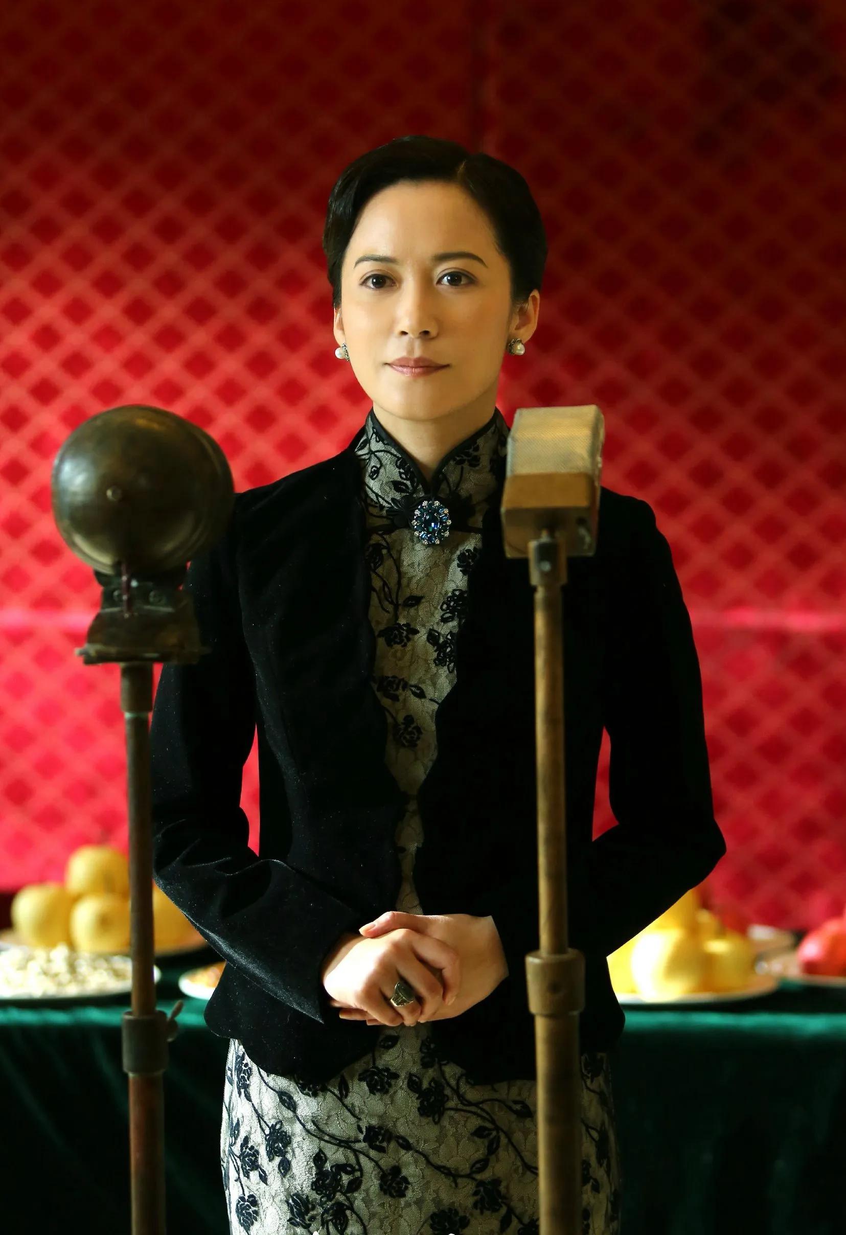 俞飞鸿旗袍，眉眼如画