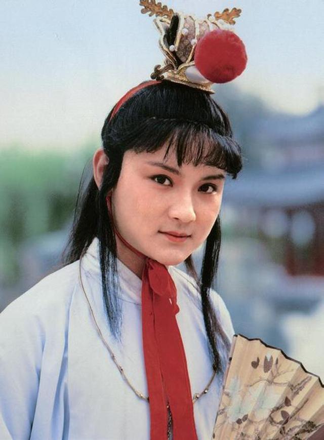 欧阳奋强,陈晓旭《红楼梦》剧照王扶林与摄影师李耀宗商量后,决定启用