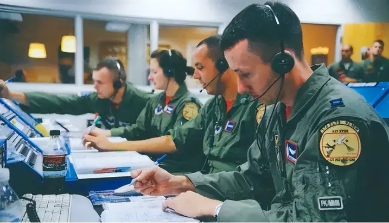 1997年，俄顶尖专家叛逃，俄发布全球追杀令，普京真的会放过他？