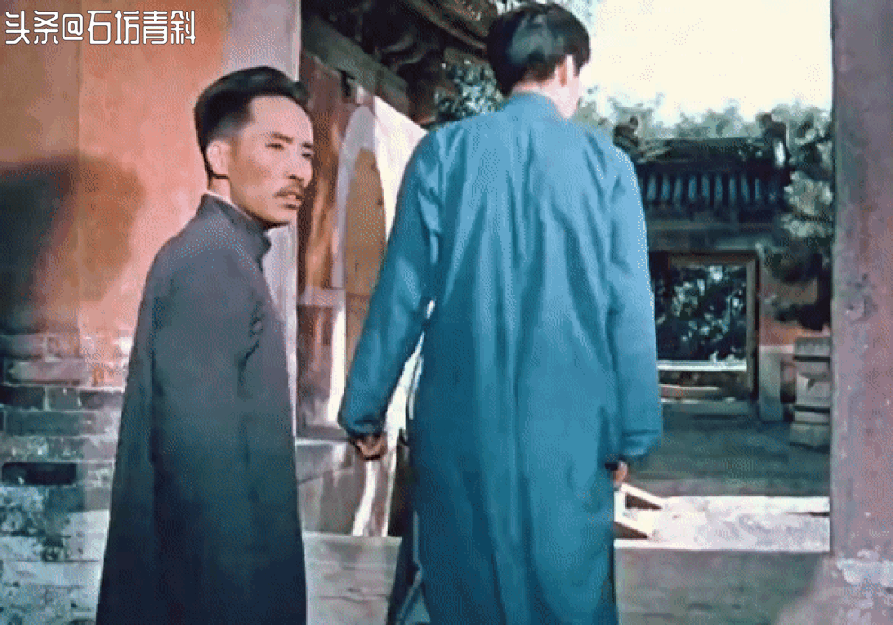 康泰用生命在演戏，到部队体验生活读烈士的诗句，妻子形象成谜