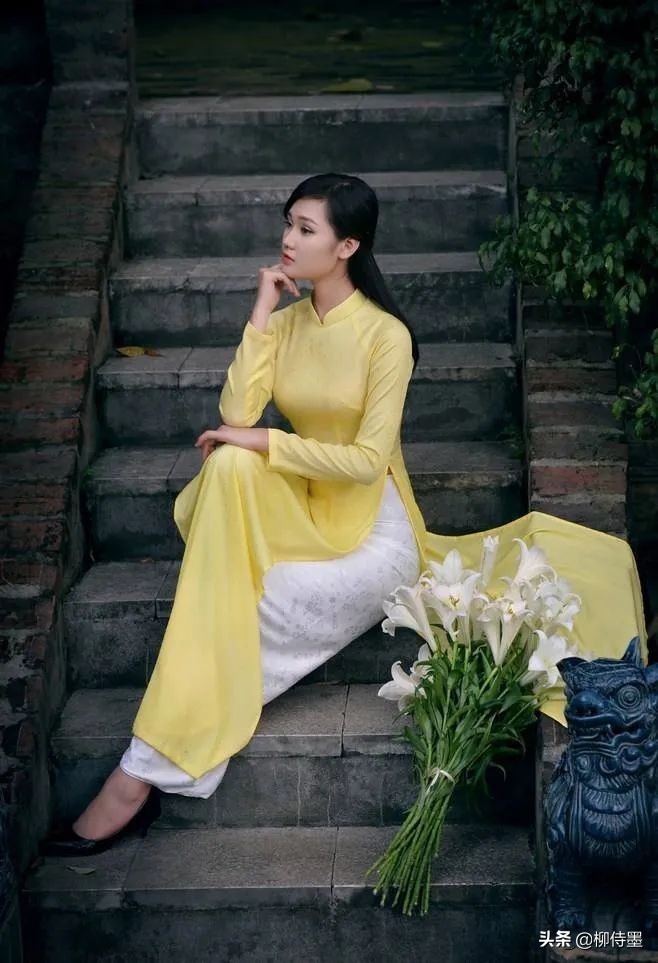 赞美老照片的唯美句子中年女性拍摄优雅人像