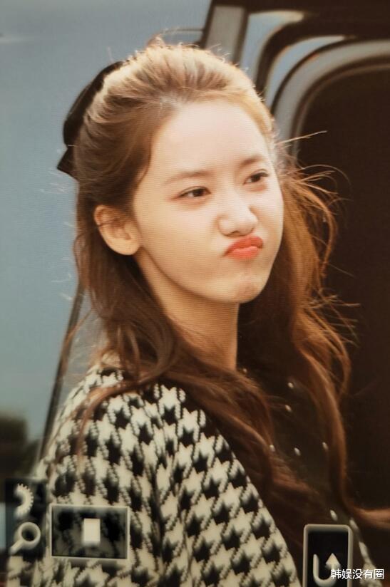 少女时代林允儿晒"miumiu活动照",童颜美貌吸睛 51韩团 – 韩国娱乐