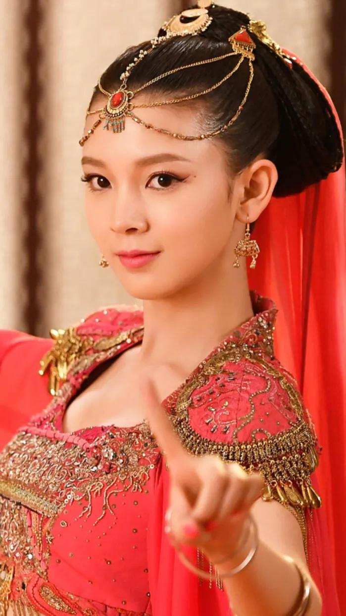 十二星座异域美人，巨蟹座是九公主，快来看看你的星座吧