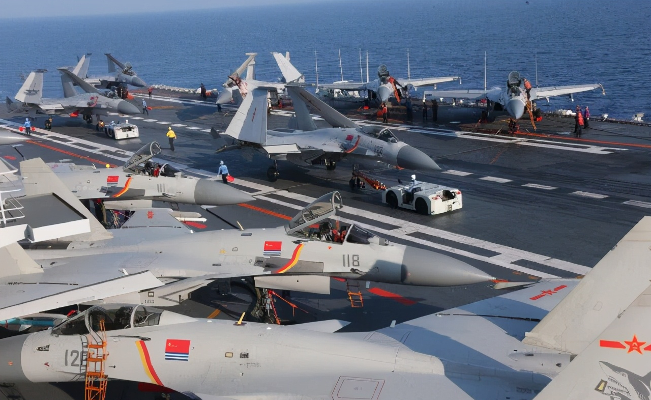 作为中国海军的首艘国产航母,山东舰的成功建造对于中国海军来说具有