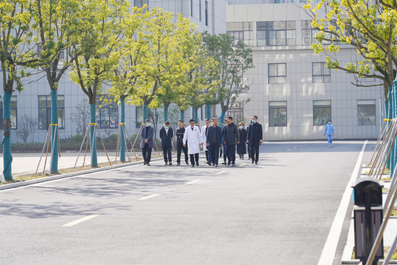 庐阳区委常委、庐阳经开区管委会沈兵一行到华安脑科医院指导考察