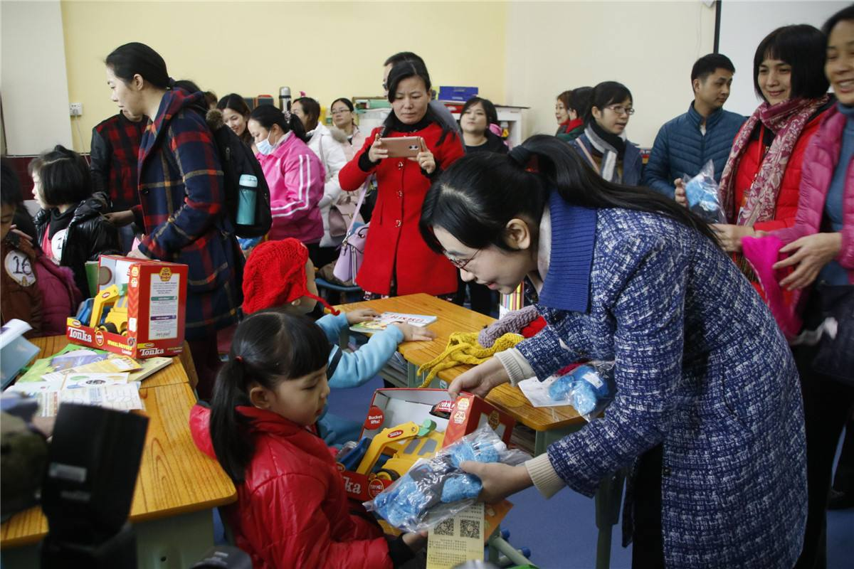 发愁给孩子选新年礼物？根据年龄挑选，给孩子送惊喜