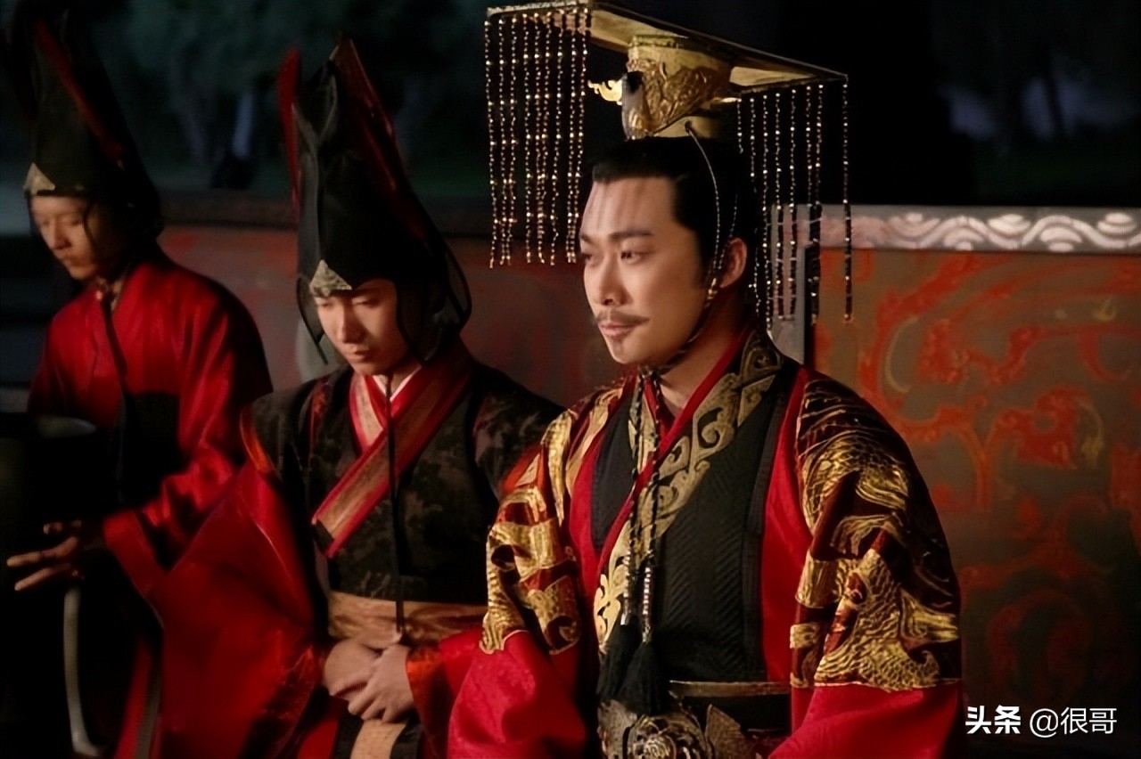 《幸福到万家》中的演员换上古装，赵丽颖美艳动人，刘威气场强大