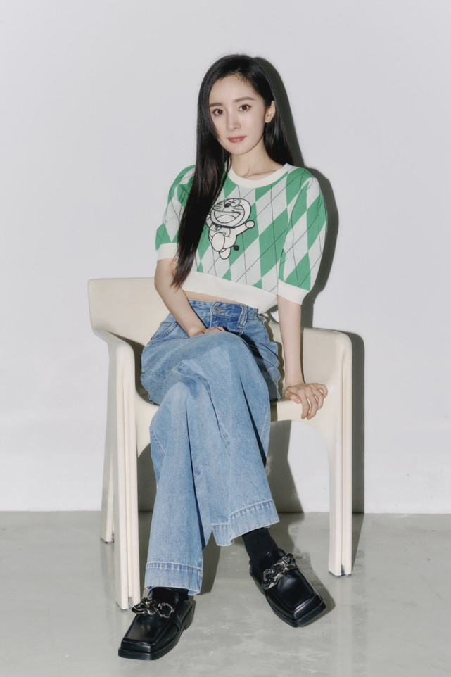 杨幂的少女感穿搭请收下