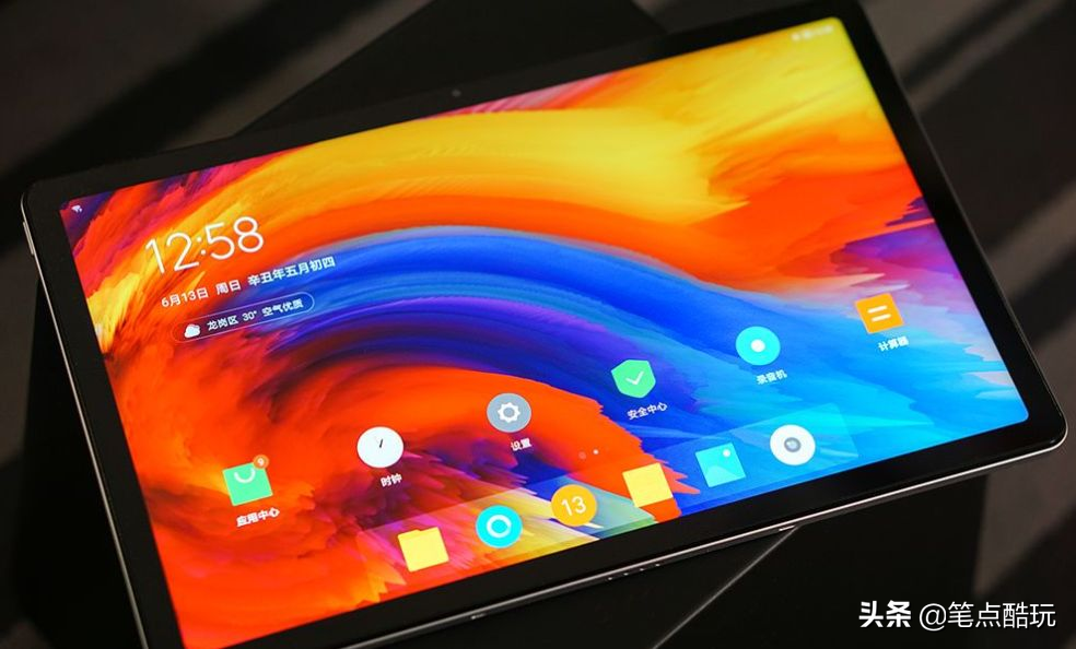 如果让你选择5件日常学习的必备数码产品，有哪些必选品？