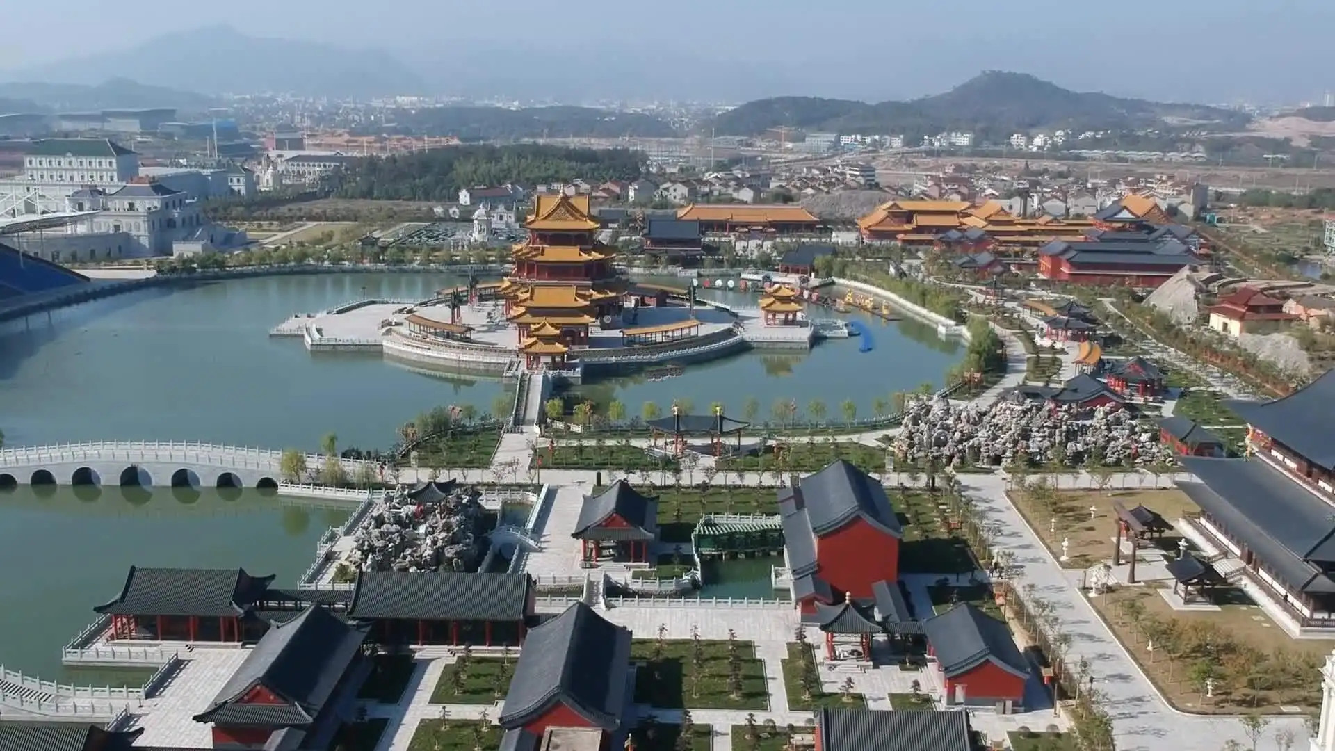 涿州影视城为什么破落了,12个为拍片而建的影视城景区现状