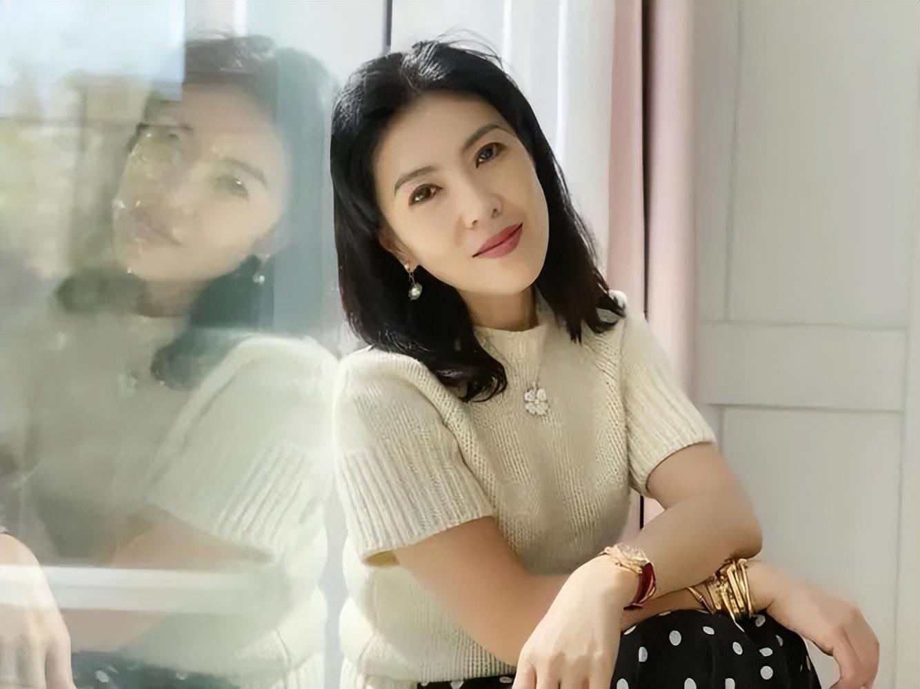 从“时尚女魔头”到“过气主编”，苏芒到底经历了什么？