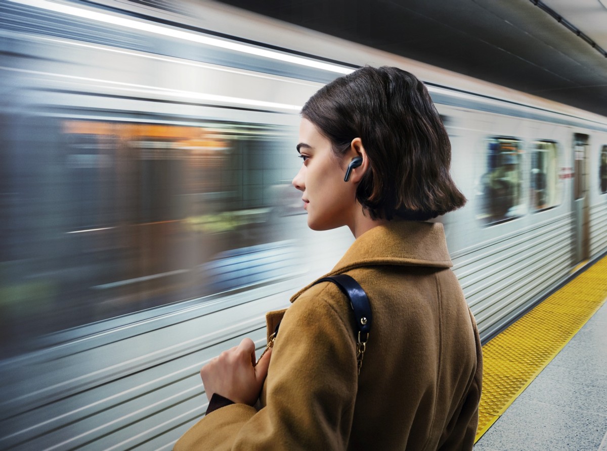 首款高端商务小米手表领衔 多款可穿戴智能设备发布