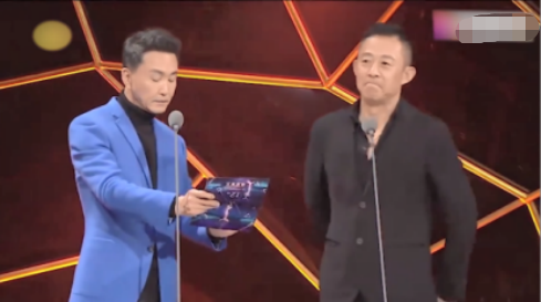 “金鹰女神”迪丽热巴:靠杨幂爆红,工作四年无休,沦为无戏可拍