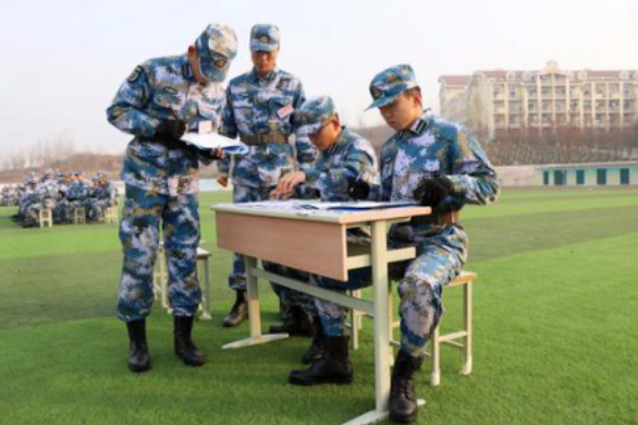 大学生迎好消息，可以“带编入伍”，退伍后直接到事业单位上班