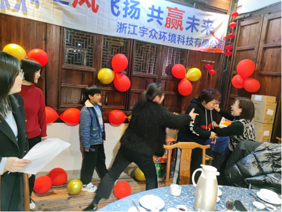 逆风飞扬，共赢未来