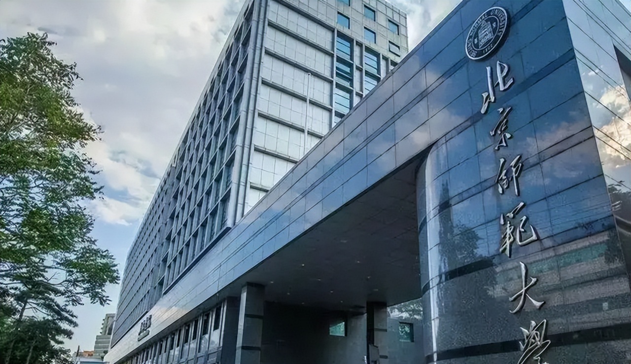 关于公费师范生有哪些需要知道的事儿？毕业即可上岗入编