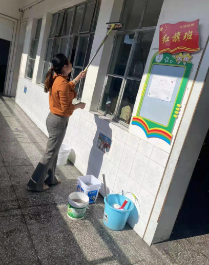 湖北武穴梅川镇实验小学：师生齐动手 共创美校园