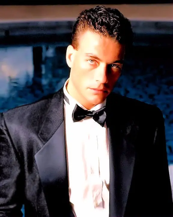 充满力量感的尚格云顿，始终是很多人心中最劲爆的动作巨星