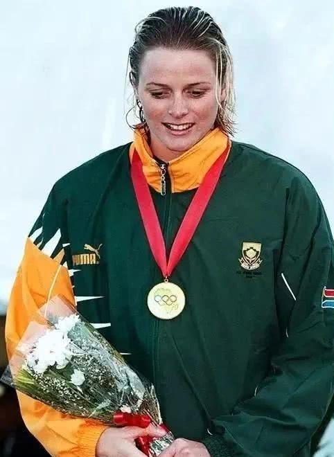 欧洲最美王妃破烂人生：丈夫私生子成群结队，她逃婚三次仍被追回