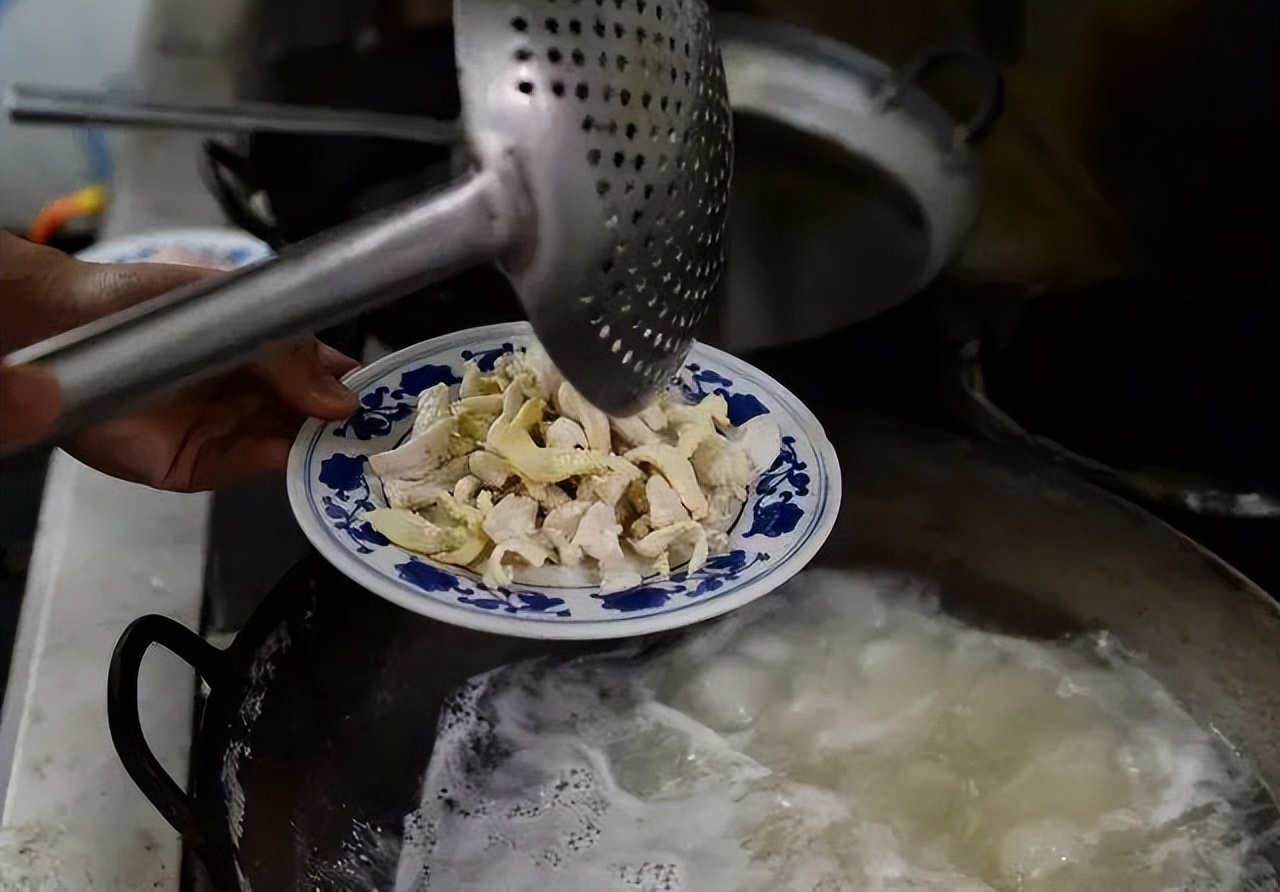 北京美食不只有烤鸭 这10种特色美食了解一下
