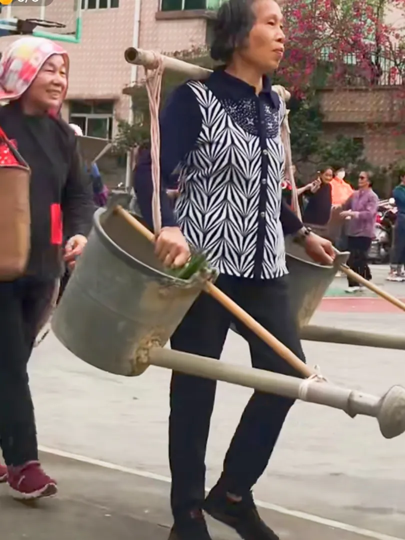 各个地方三八妇女节怎么庆祝(今天是三八妇女节)