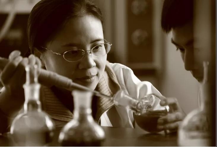 曾是中国最年轻女博导之一！这位女神教授：屡创国际“首次”，现已当选院士