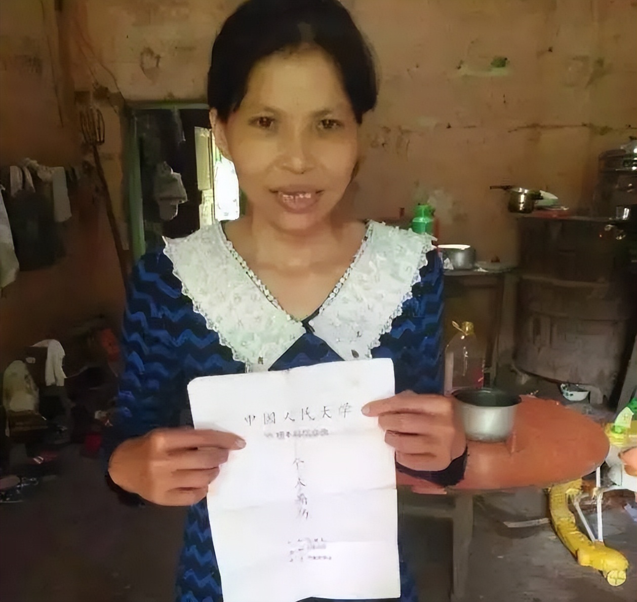 江西才女伍继红：94年考入人大，二婚嫁光棍靠低保度日，为什么？